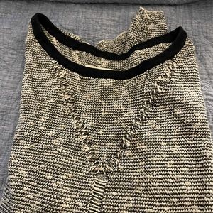 Ladies youthful sweater by Vans